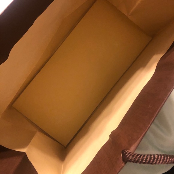 Louis Vuitton Paper Bag - Picture 2 of 3